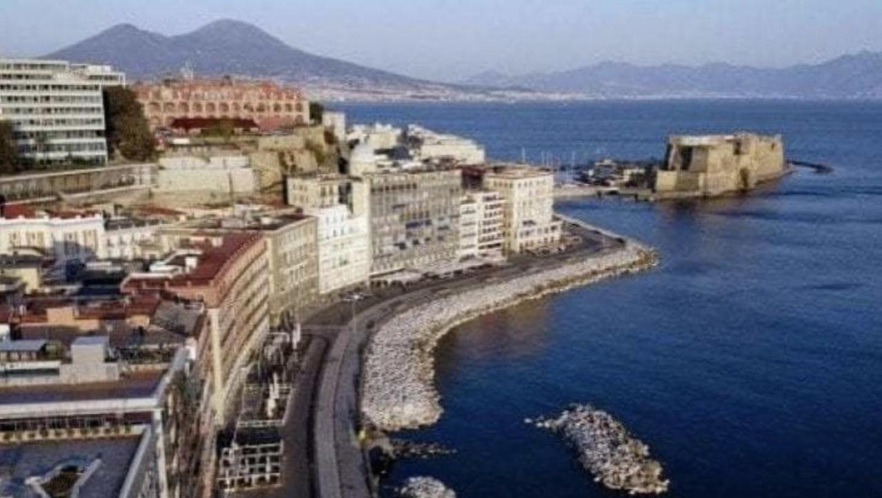 Home Sweet Home Inizio Di Spacca Napoli Exterior photo